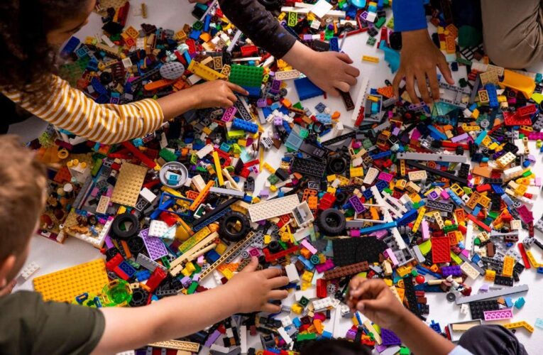 LEGO de la mano del comercio electrónico arrasa en 2023 dejando por debajo a artículos de Barbie