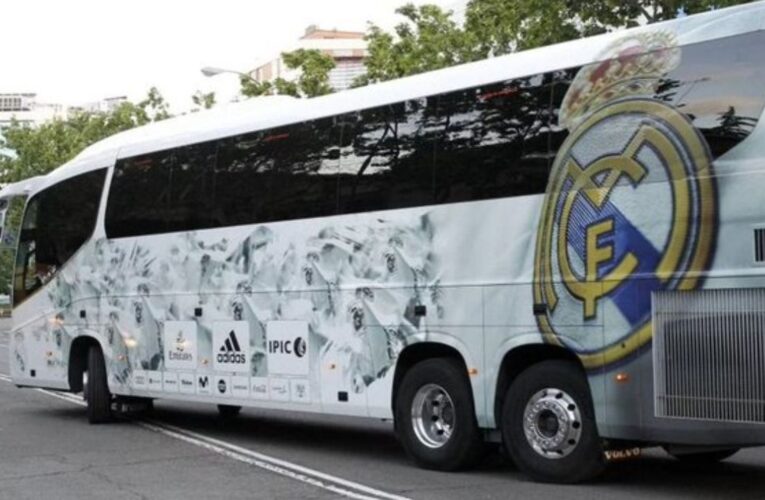 Fan choca contra el autobús del Real Madrid en Alemania