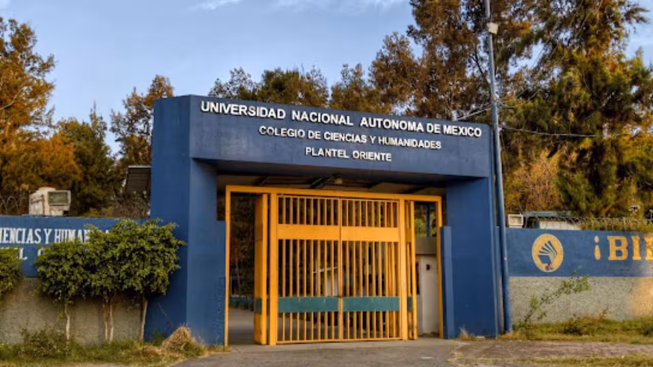 Trabajadores cierran CCH Oriente por presuntos malos tratos y corrupción