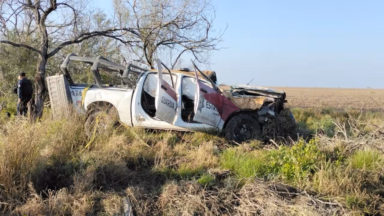 Mueren dos agentes de la Guardia Estatal tras volcadura en Tamaulipas
