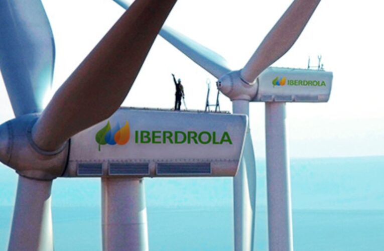 Iberdrola cierra venta millonaria de activos en México y se compromete a renovables