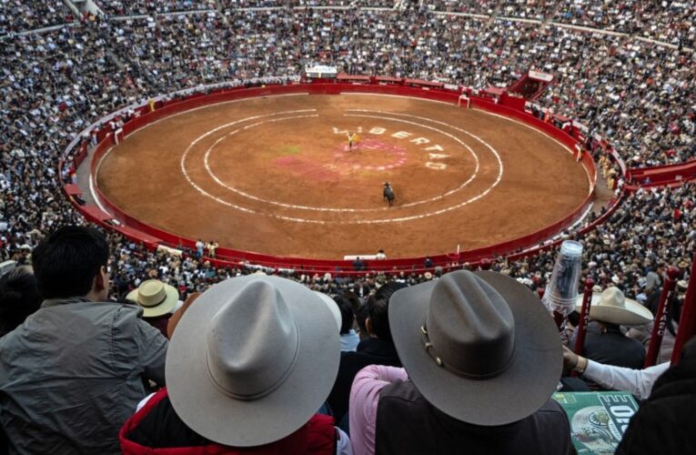 Admiten queja de Plaza México contra suspensión de corridas de toros