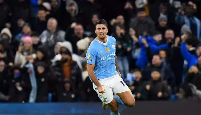 Rodri rescata al Manchester City de una derrota ante el Chelsea