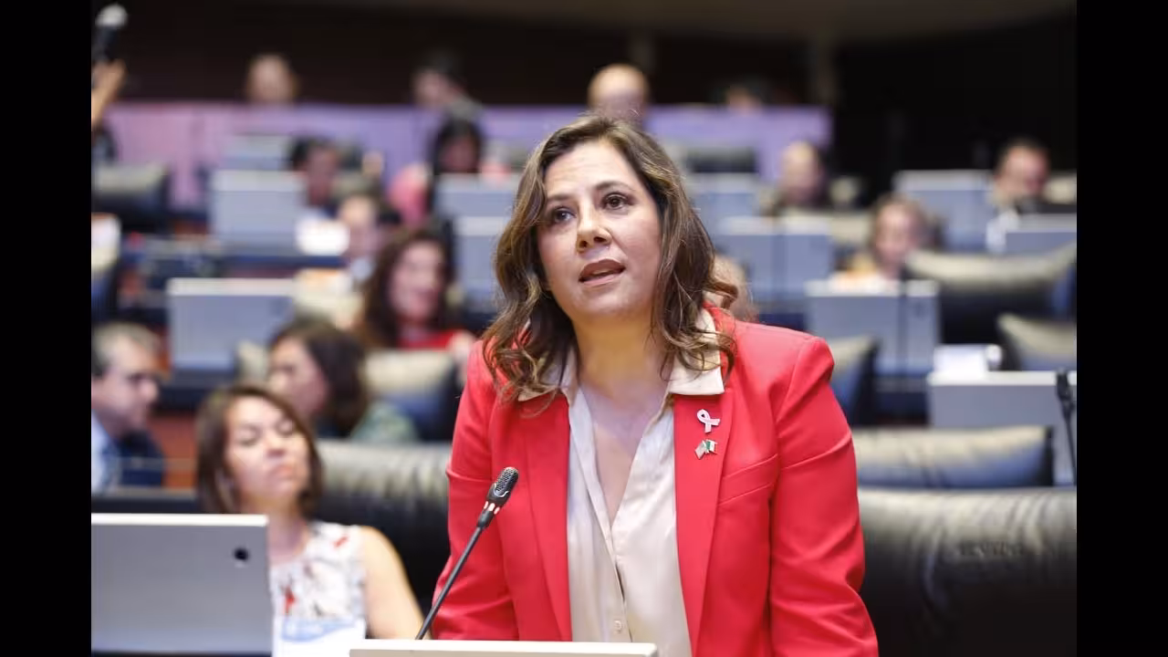 LA CRISIS DEL AGUA ES PREOCUPANTE, SU CONSUMO YA ES MAYOR AL DISPONIBLE, ALERTA LA SENADORA GINA ANDREA CRUZ BLACKLEDGE
