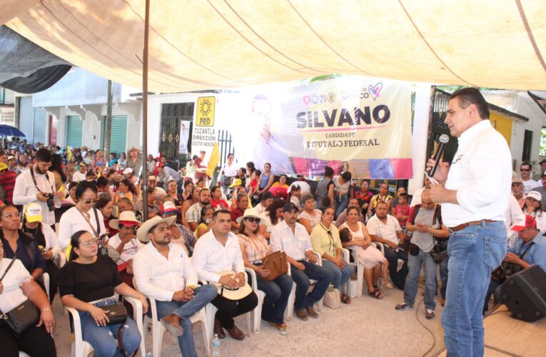 Silvano gestionará apoyos para el crecimiento de Tuzantla como Diputado Federal