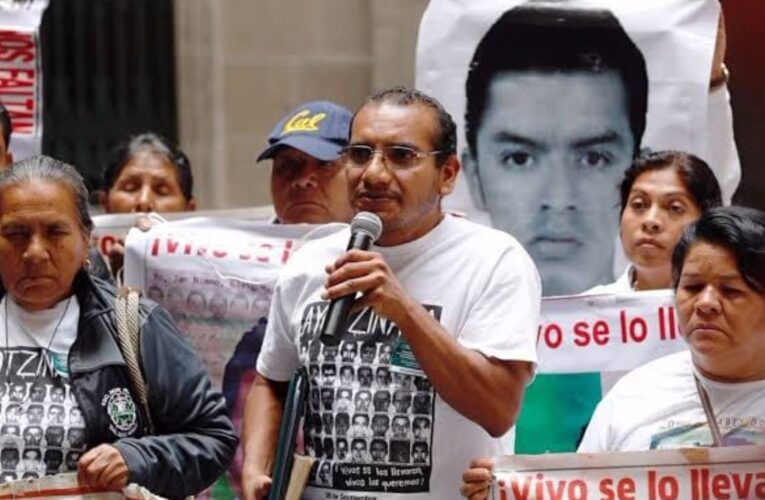 La indiferencia de AMLO escaló la protesta, señala vocero del caso Ayotzinapa