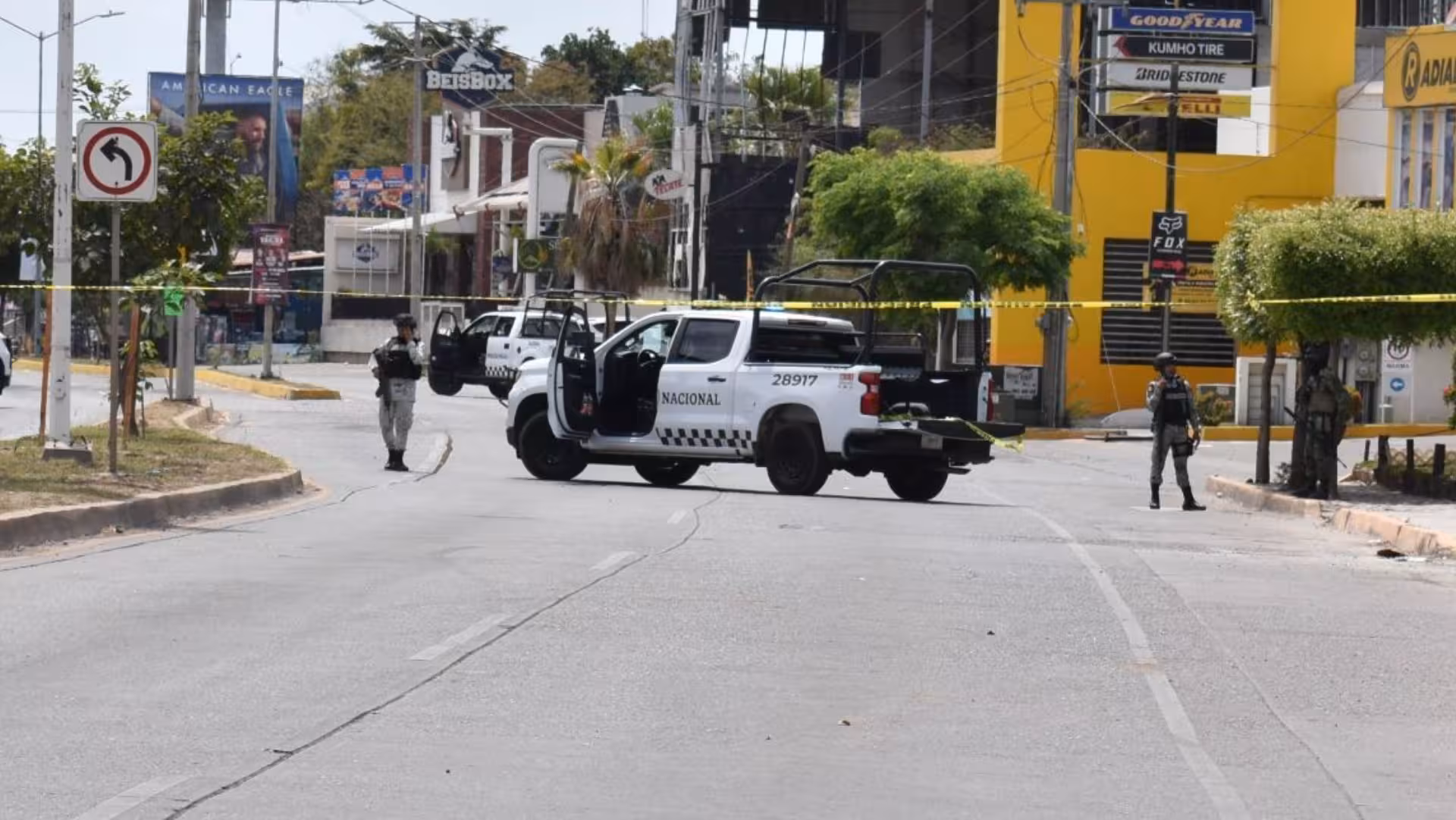 Secuestro masivo en Sinaloa es por confrontación entre bandas, asegura López Obrador