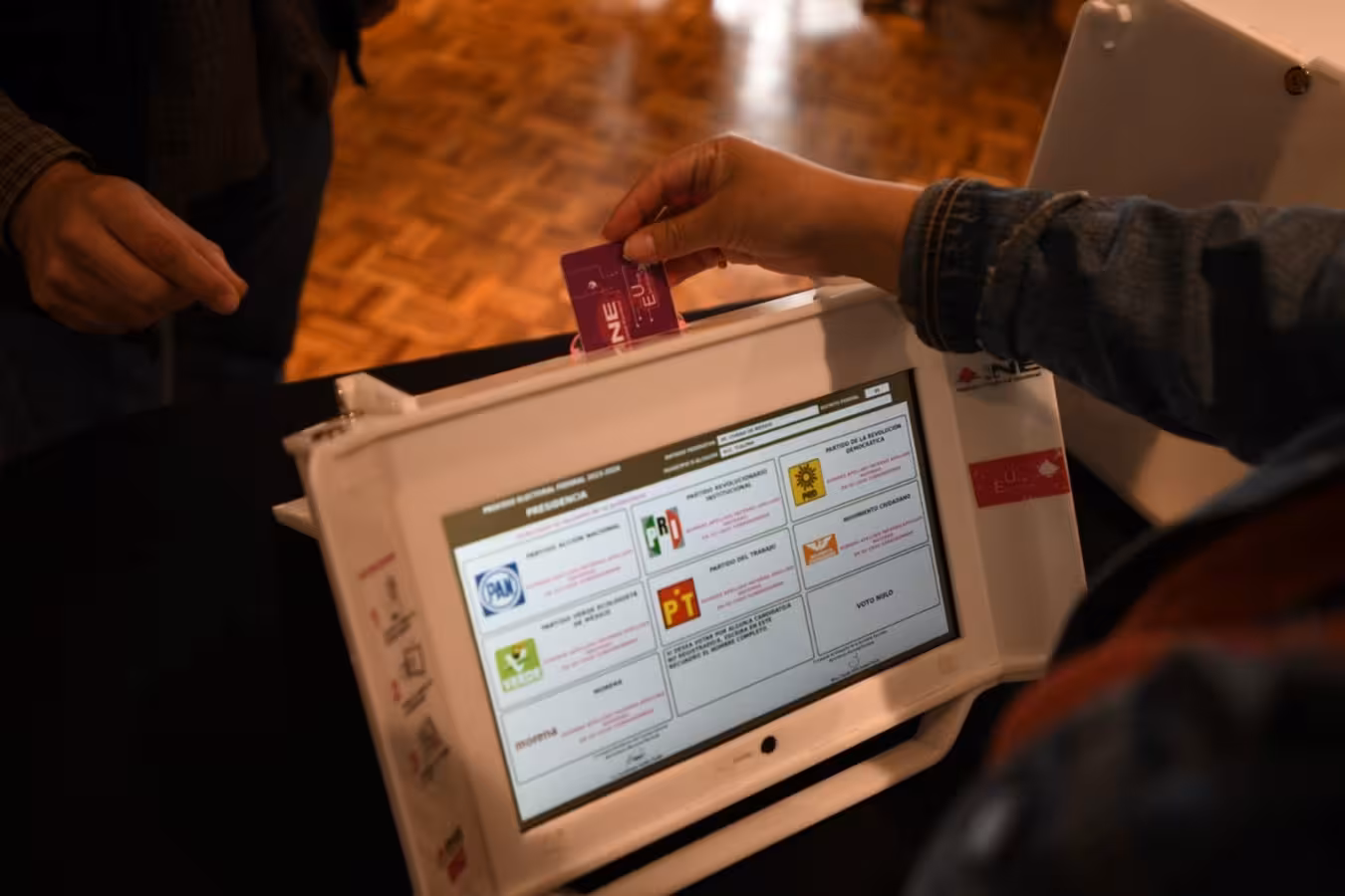 Habrá urnas electrónicas en elecciones de la Ciudad de México