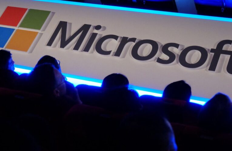 Microsoft invierte 1.500 millones en IA de Emiratos Árabes