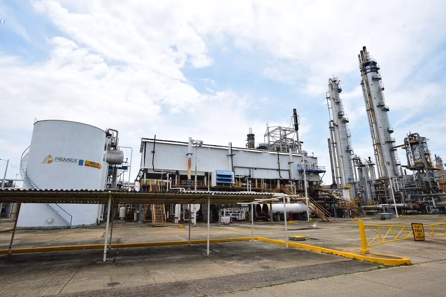 Proyecta PEMEX cerrar el año con alza de 145% en producción de fertilizantes