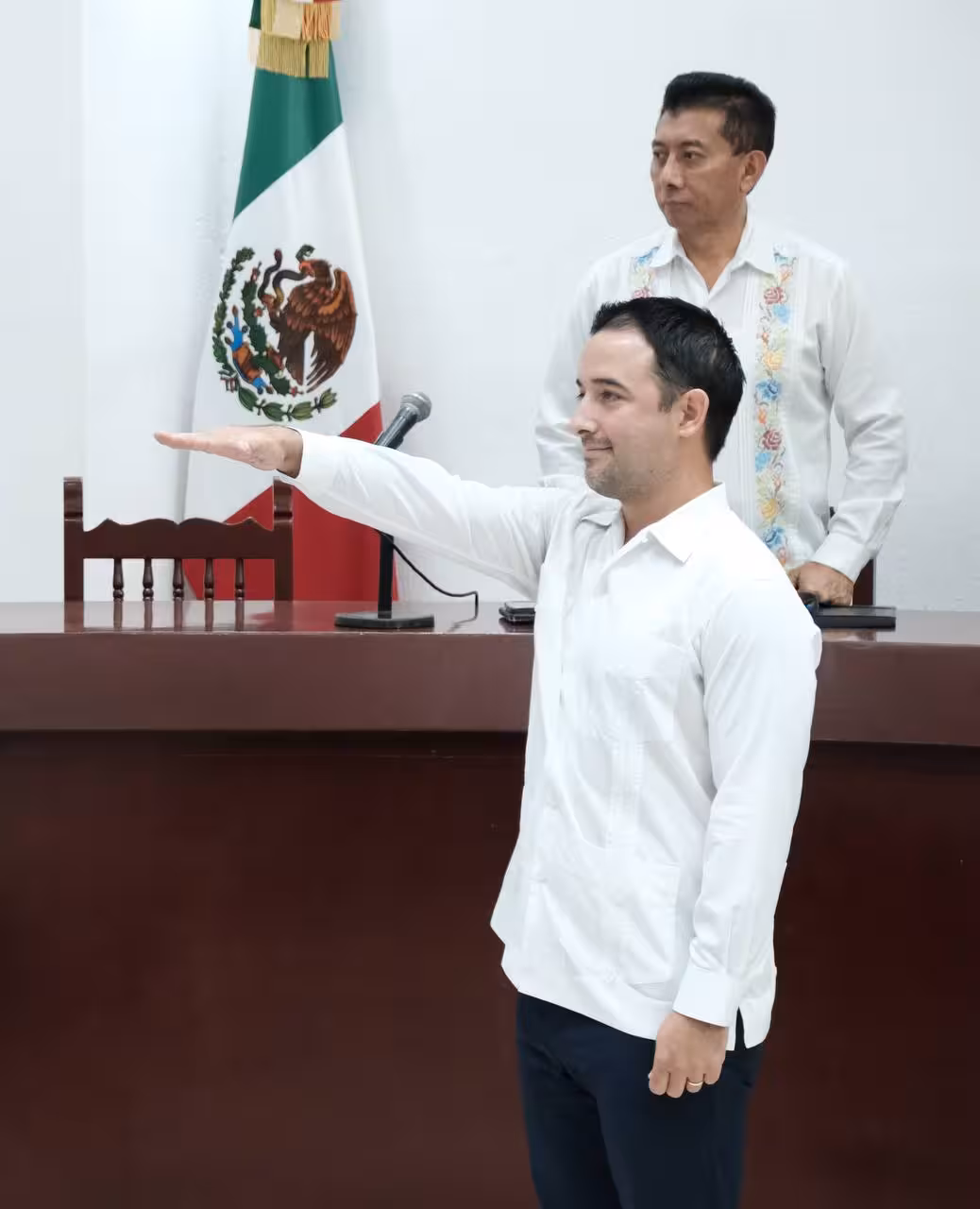 El morenista Pablo Gutiérrez asumió este martes la presidencia municipal interina de Benito Juárez – Cancún