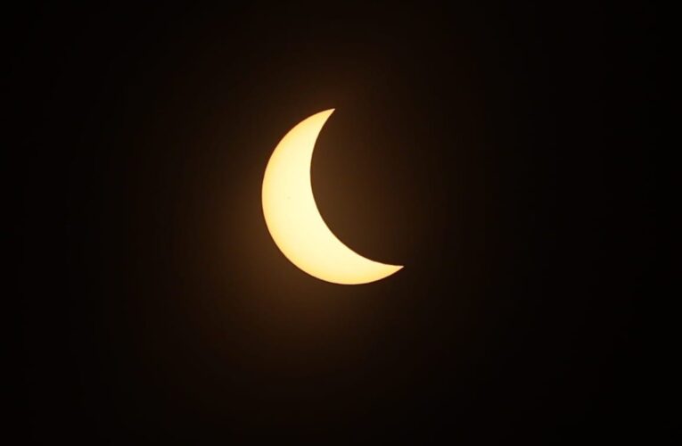 Espectáculo Celestial: Eclipse Solar Total Maravilla a México