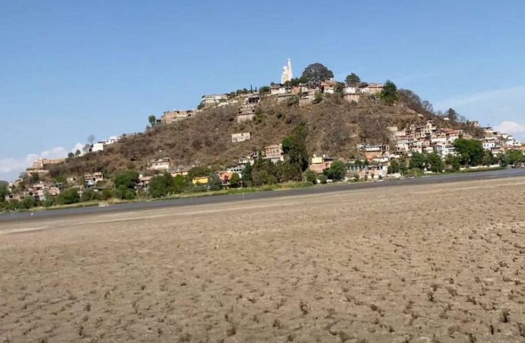 El lago de Pátzcuaro agoniza, ante la mirada pasiva de los gobiernos estatal y municipal de Michoacán