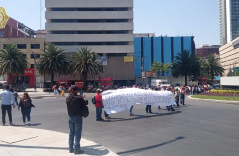 Manifestantes mantienen bloqueo en Paseo de la Reforma