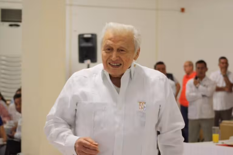 Fallece periodista Mario Renato Menéndez Rodríguez, editor de la revista ¿por qué? que informó sobre represión estudiantil de 1968