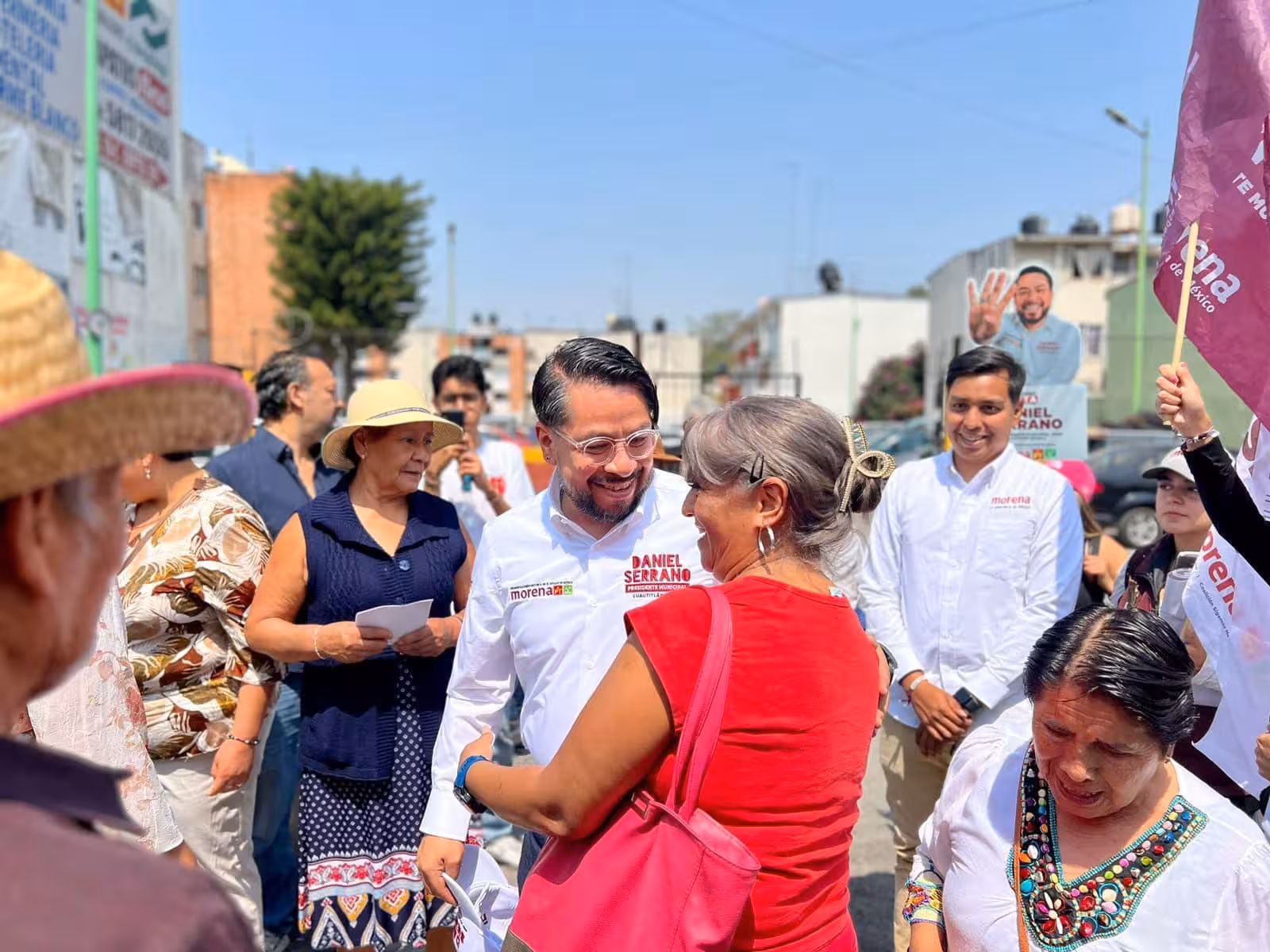 A la cabeza va campaña de Daniel Serrano en Izcalli: Anuncia gratuidad en nivel medio