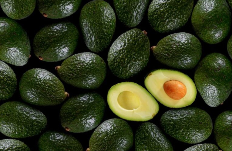 FGR indaga robos de 40 toneladas de aguacate en Michoacán