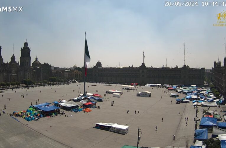 AMLO pide a CNTE quitar plantón en Zócalo antes de cierre de campaña de Sheinbaum