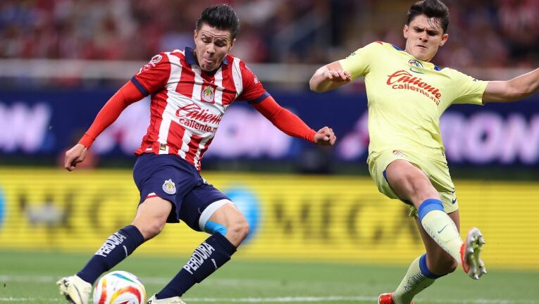 Chivas perdona al América. A las Águilas les basta otro empate para avanzar a la final