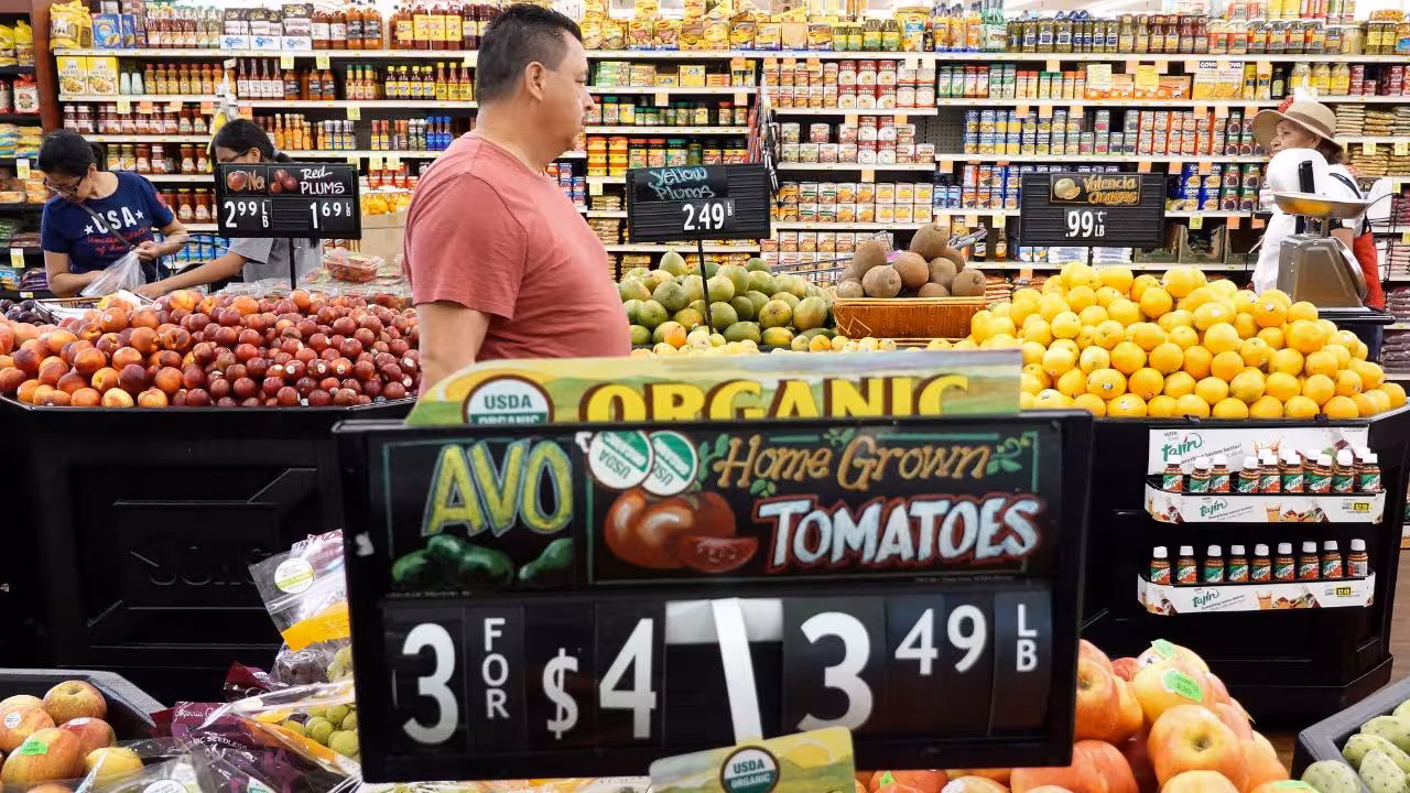 Inflación en EUA tiene ligera diminución en abril al llegar a 3.4%