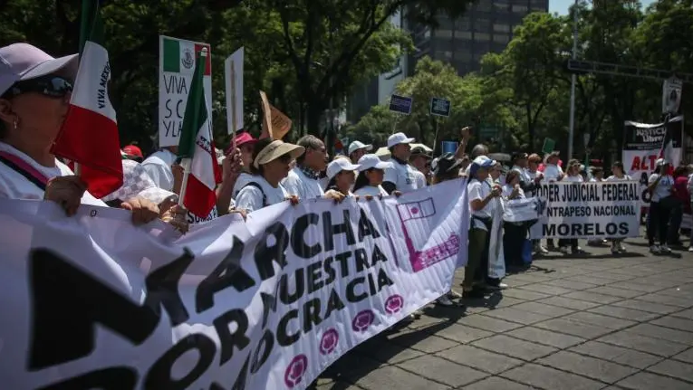 Empleados del Poder Judicial exigen desde el Ángel respeto a su independencia