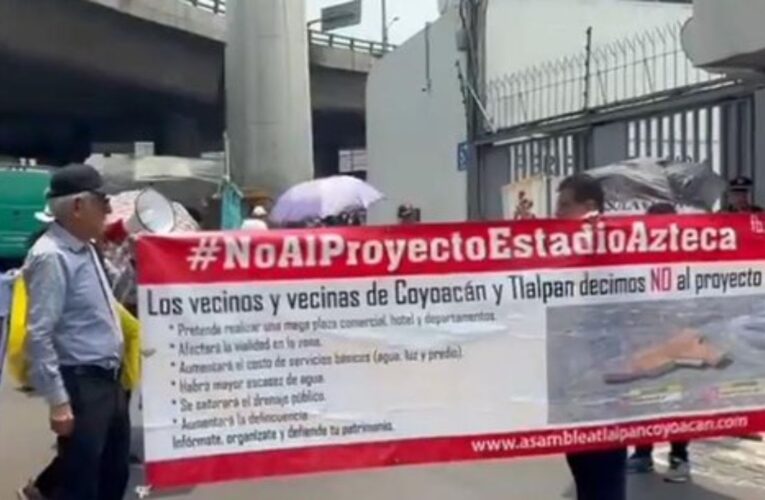 Vecinos Tlalpan y Coyoacán bloquean Periférico Sur por concesión de agua a Televisa