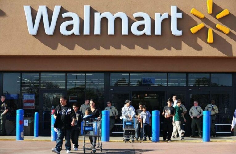 SCJN confirma multa a Walmart México por revisar tickets