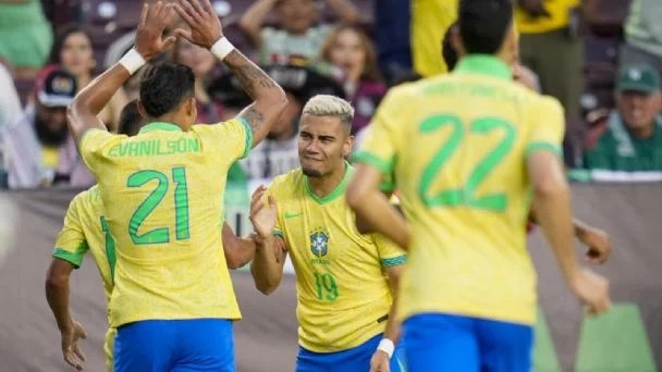 Brasil se impuso 3-2 sobre México. Llegó mermado tras la humillante derrota ante Uruguay