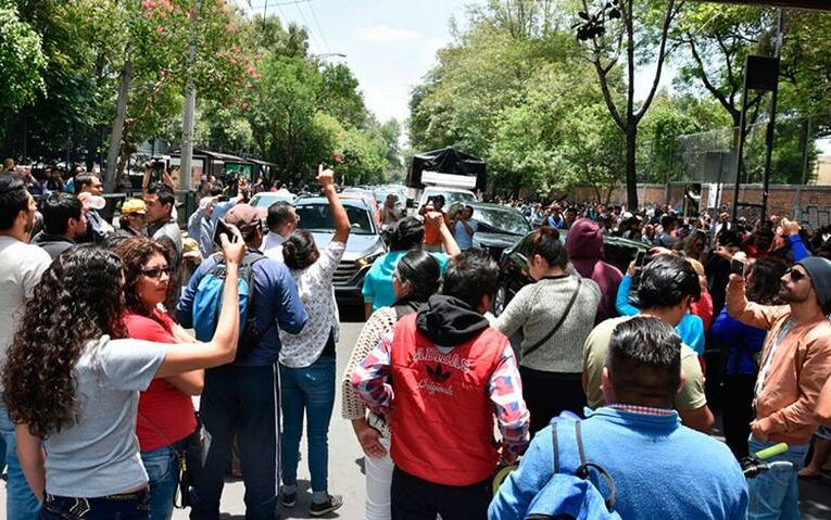 Reportan largas filas en casillas para votar en Coyoacán durante elecciones 2024