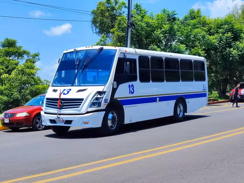 En Cuernavaca hombres armados atacaron la base de la ruta 13, cerca de la UAEM