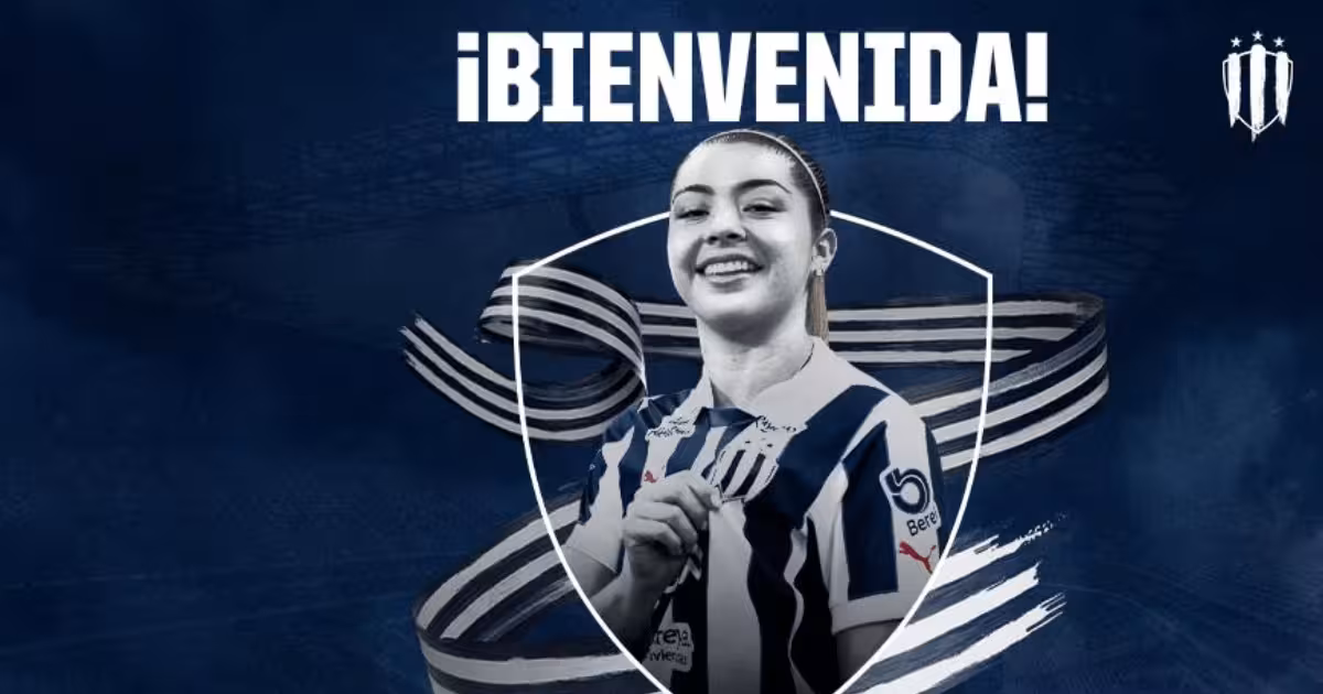 Katty Martínez es presentada como nueva jugadora de rayadas. Generó opiniones encontradas su llegada