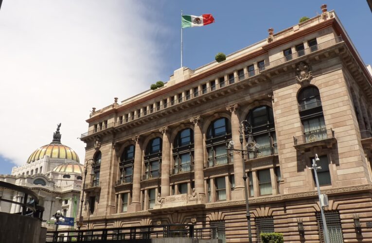 Mantiene Banxico tasa de interés en 11% ante repunte de inflación