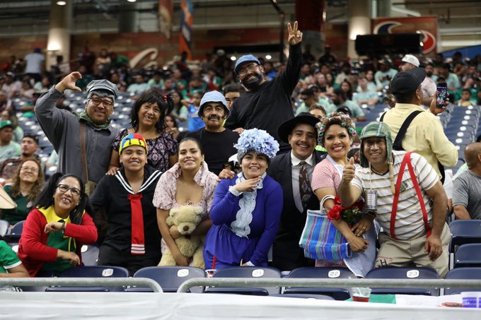 Personajes del Chavo del 8 se roban el show en la Copa América. México ganó a Jamaica 1-0