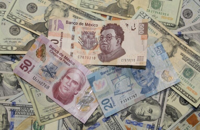 Dólar coquetea con los 20 pesos por unidad