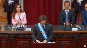 Todo mundo ve con sorpresa la forma en que Javier Milei está sacando del hoyo económico a Argentina