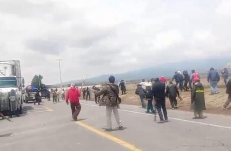 Habitantes de Totalco vuelven a bloquear carretera Xalapa-Puebla por falta de diálogo