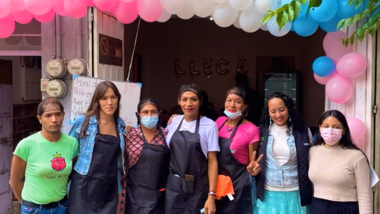 Inauguran comedor operado por mujeres trans para apoyar población vulnerable en CDMX