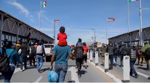 César Alejandro Reyna Carrillo, migración y aduanas