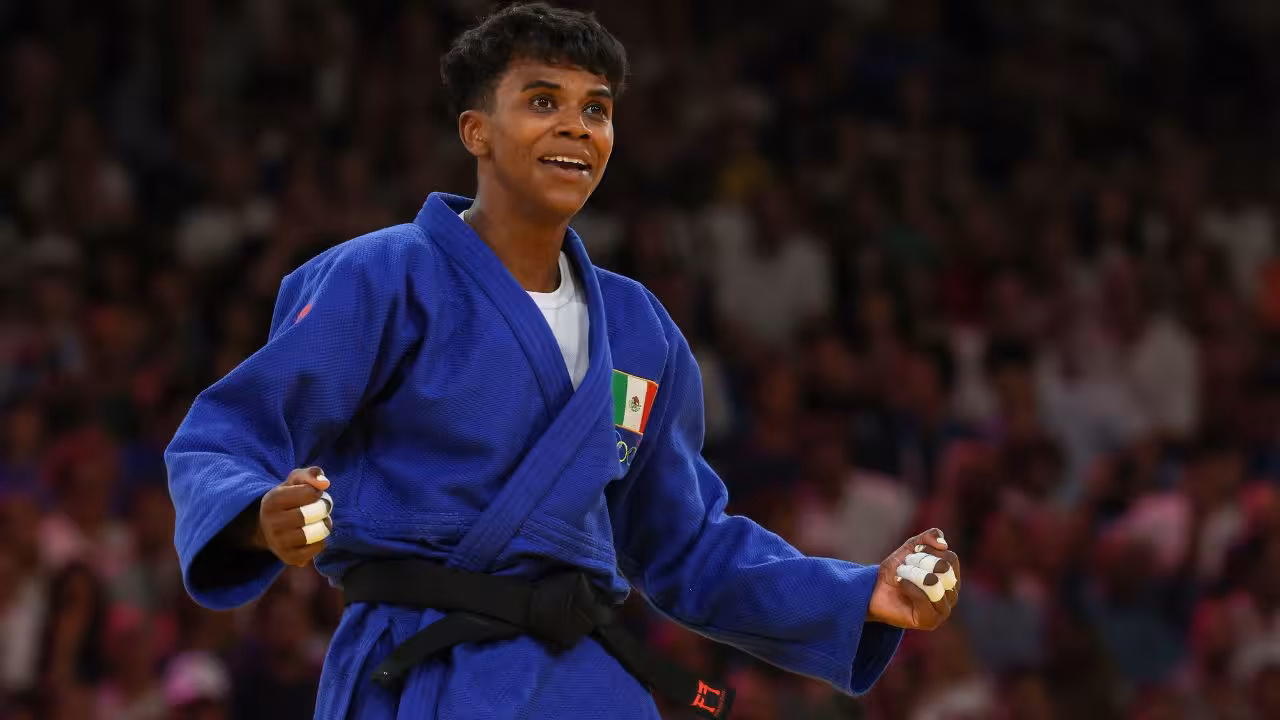 AMLO aplaude a Prisca Awiti por medalla de plata en París-2024