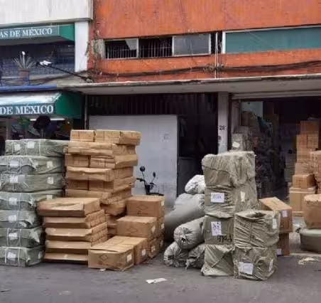 Se adueñan del centro histórico de la CDMX los negocios y la mercancía de China