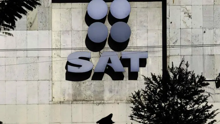 SAT debe regresar saldo a favor del ISR sin importar quien sea el titular de la cuenta: SCJN