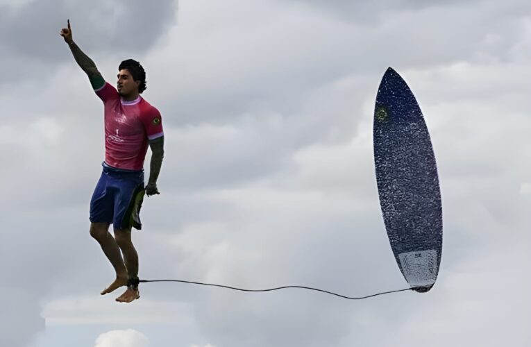 “EL SURFISTA VOLADOR” DE LOS JUEGOS OLÍMPICOS 2024: LA IMAGEN QUE CONQUISTÓ EL MUNDO   