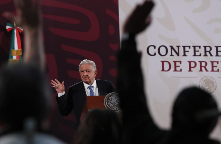 Relación con EU y Canadá continúa, pausa sólo es con embajadores: López Obrador