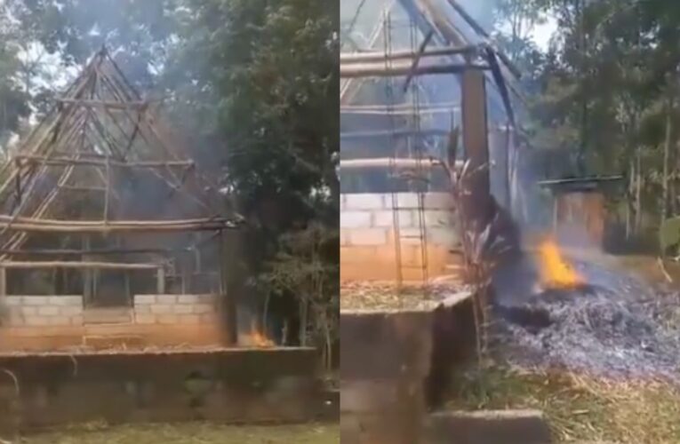 Incendio consume iglesia evangélica en Oaxaca; acusan a autoridades locales