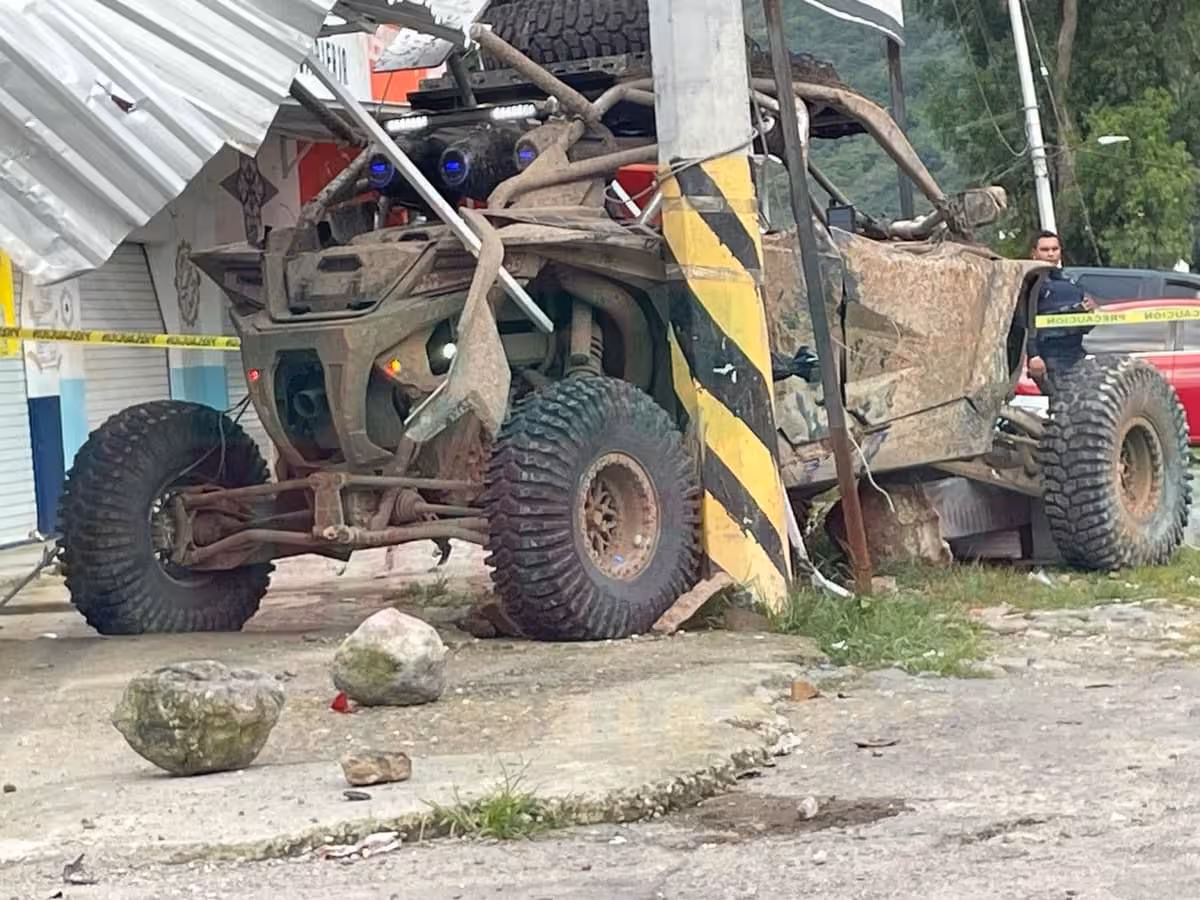 Señalan a turistas como presuntos homicidas, tras accidente en Tepic