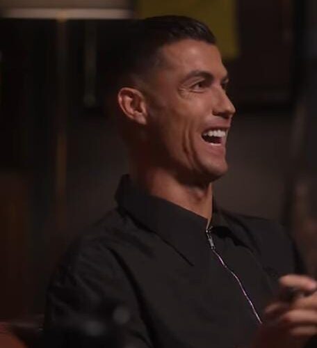 CRISTIANO RONALDO REVOLUCIONA YOUTUBE: 10.5M DE FANS EN 24 HORAS