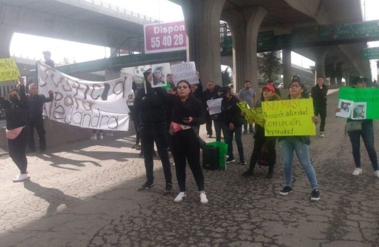 Familiares de Alejandra Denise bloquean Periférico Norte; piden justicia por presunto feminicidio