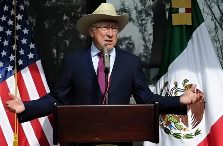 KEN SALAZAR ADVIERTE QUE ELECCIÓN DIRECTA DE JUECES ES UN RIESGO PARA LA DEMOCRACIA EN MÉXICO