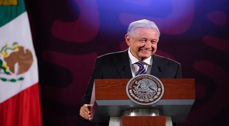 López Obrador invitará a Sheinbaum a su último informe y Grito de Independencia