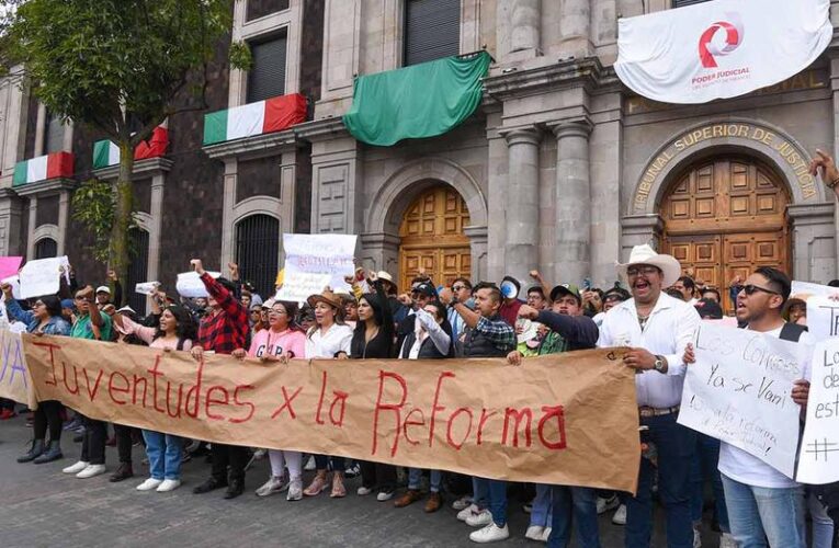 Estudiantes repudian paro de Ministros de la SCJN